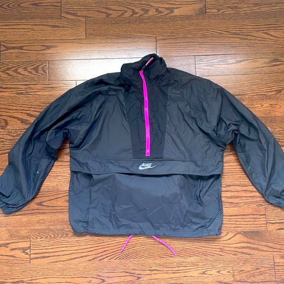 Retro inspired Nike icon clash packable windbreaker - Picture 1 of 3